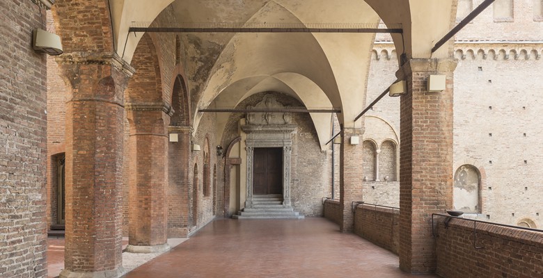 Il Palazzo Re Enzo oggi